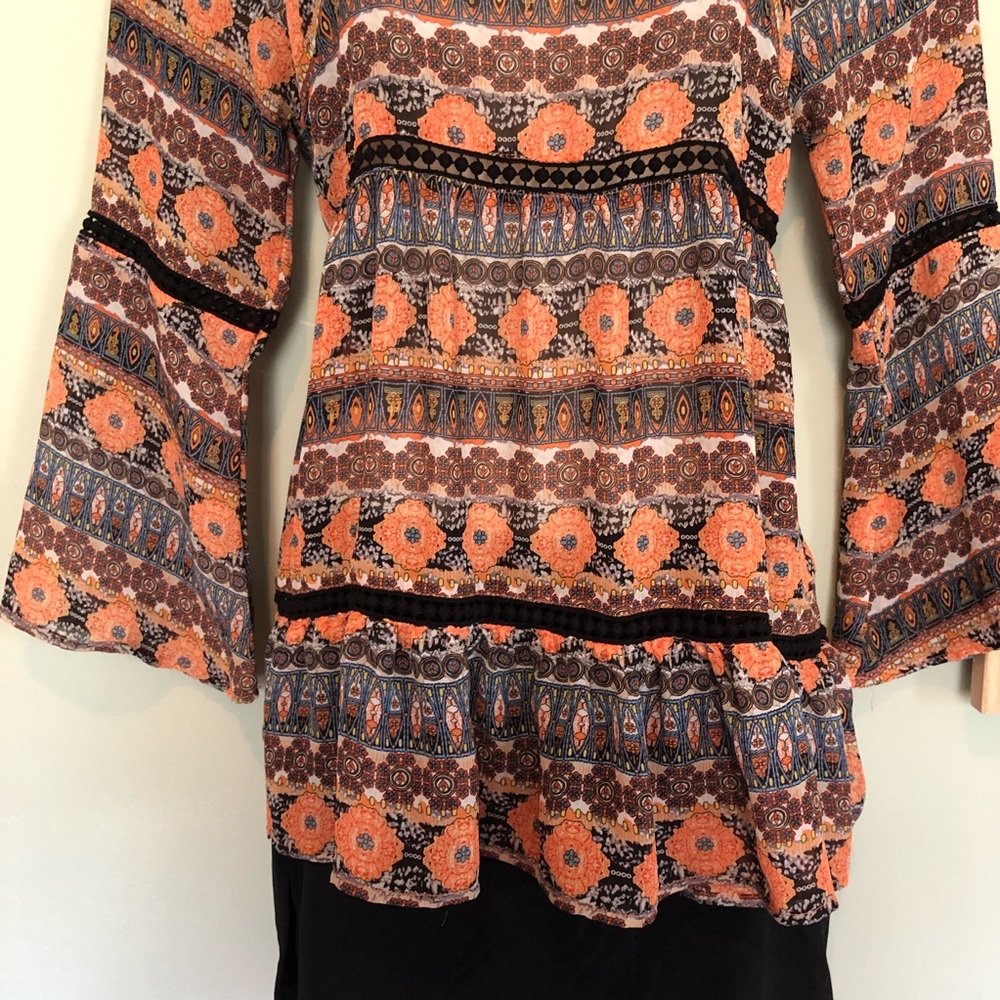 Paper Crane Anthro Paisley Lace Cold Shoulder Top - Picture 3 of 6